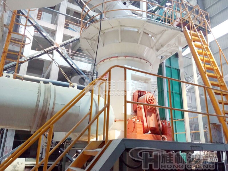 HLM膨潤(rùn)土磨粉機(jī)立磨 HLM膨潤(rùn)土磨粉機(jī)立磨